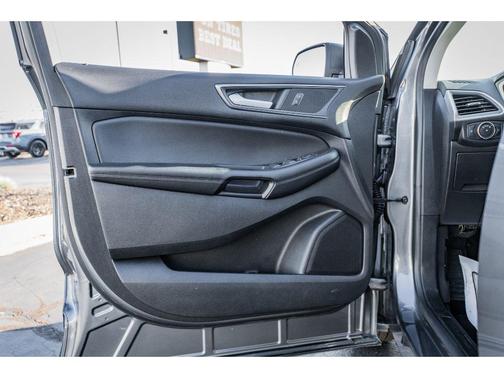 2021 Ford Edge SE
