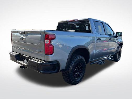 Sterling Gray Metallic 2024 Chevrolet Silverado 1500 ZR2