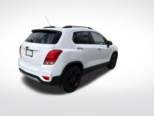 Summit White 2020 Chevrolet Trax LT