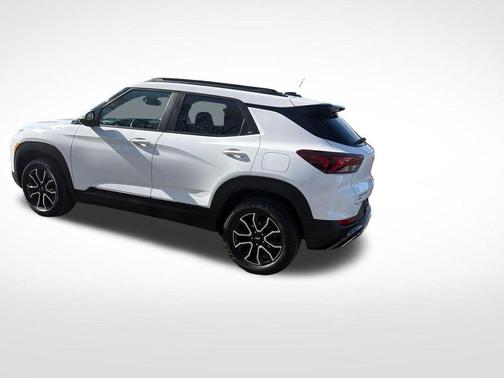 Summit White 2023 Chevrolet Trailblazer ACTIV