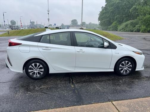 2022 Toyota Prius Prime LE