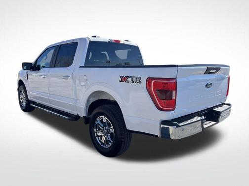 Oxford White 2023 Ford F-150 XLT