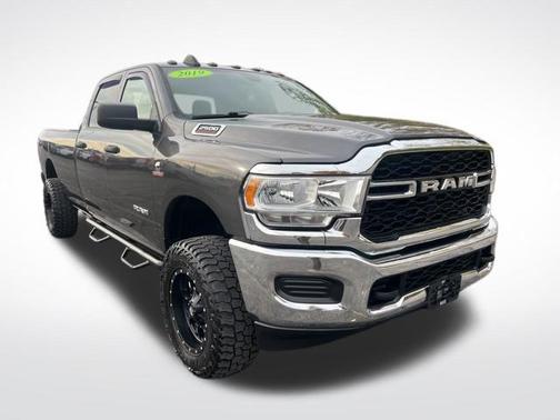 2019 RAM 2500 Tradesman Crew Cab 4x4 8' Box