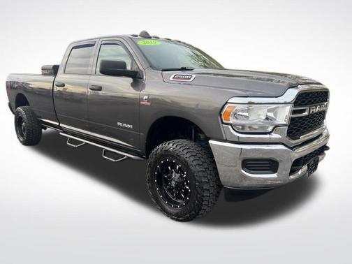 2019 RAM 2500 Tradesman Crew Cab 4x4 8' Box