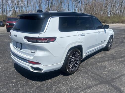 2022 Jeep Grand Cherokee L Summit Reserve