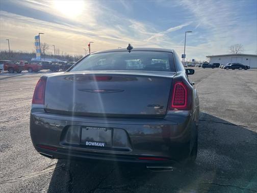 2022 Chrysler 300 S