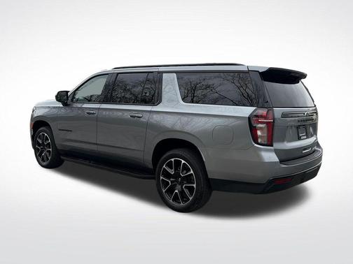 Sterling Gray Metallic 2023 Chevrolet Suburban RST