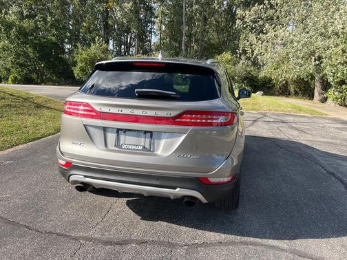 2017 Lincoln MKC Select