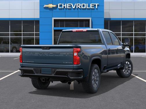 Lakeshore Blue Metallic 2026 Chevrolet Silverado 2500 Custom