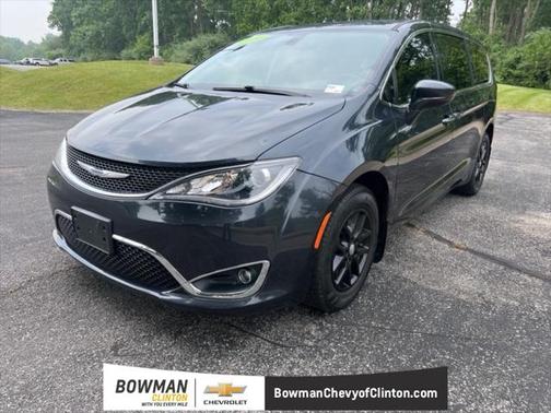 2020 Chrysler Pacifica Touring