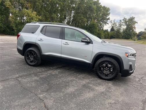 2023 GMC Acadia AWD AT4