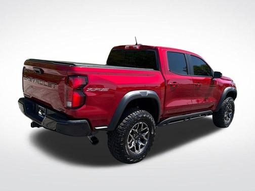 Radiant Red Tintcoat 2025 Chevrolet Colorado ZR2