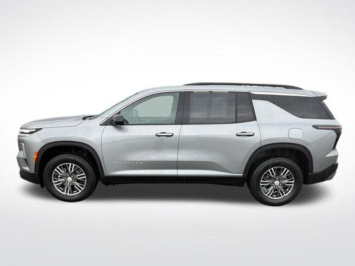 Sterling Gray Metallic 2026 Chevrolet Traverse LT