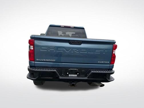 Lakeshore Blue Metallic 2025 Chevrolet Silverado 2500 Custom