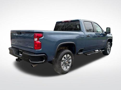 Lakeshore Blue Metallic 2025 Chevrolet Silverado 2500 Custom