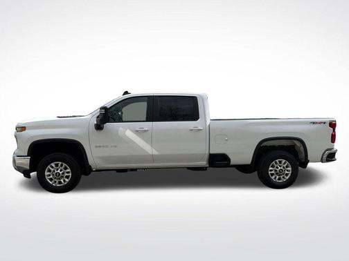 Summit White 2025 Chevrolet Silverado 2500 LT