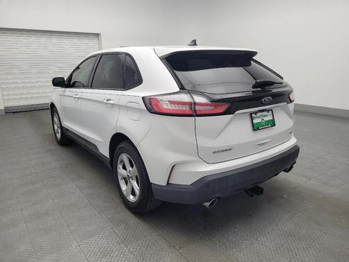 2020 Ford Edge SE