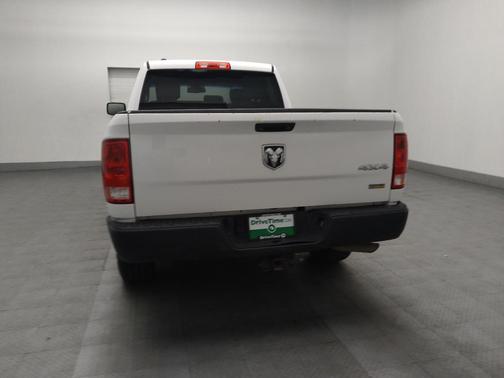 Bright White Clearcoat 2018 RAM 1500 Express