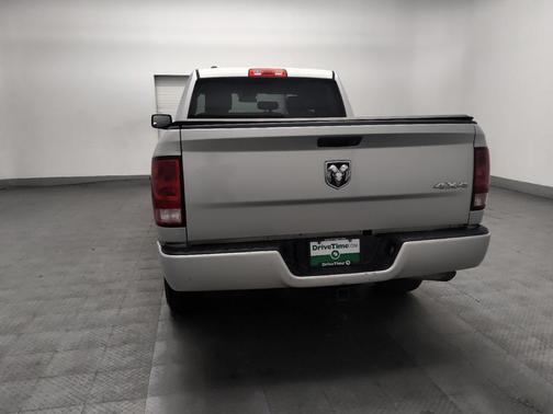 Bright Silver Metallic Clearcoat 2018 RAM 1500 Express