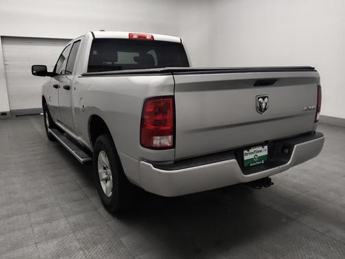 Bright Silver Metallic Clearcoat 2018 RAM 1500 Express