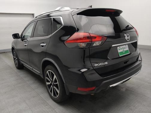 Magnetic Black 2018 Nissan Rogue SL