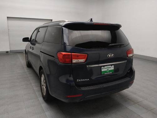 2015 Kia Sedona LX