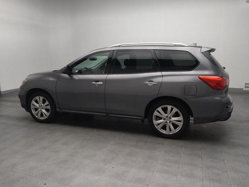 2019 Nissan Pathfinder SL