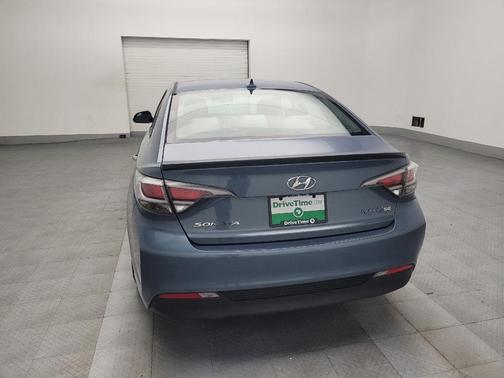 2016 Hyundai SONATA Hybrid SE