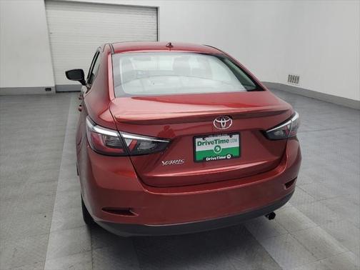 2020 Toyota Yaris Sedan LE