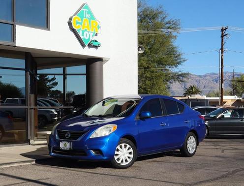 2012 Nissan Versa 1.6 SV