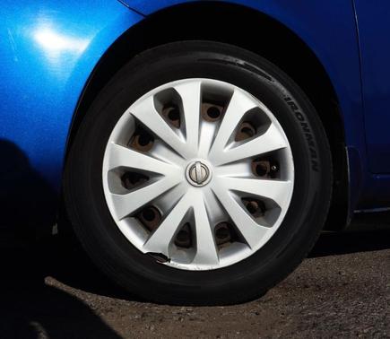 2012 Nissan Versa 1.6 SV