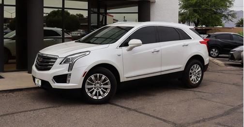 Crystal White Tri-Coat 2019 Cadillac XT5 Base