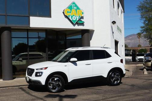 2023 Hyundai VENUE SEL