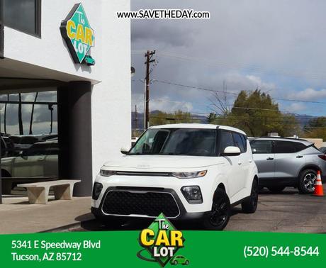 Snow White Pearl 2022 Kia Soul LX