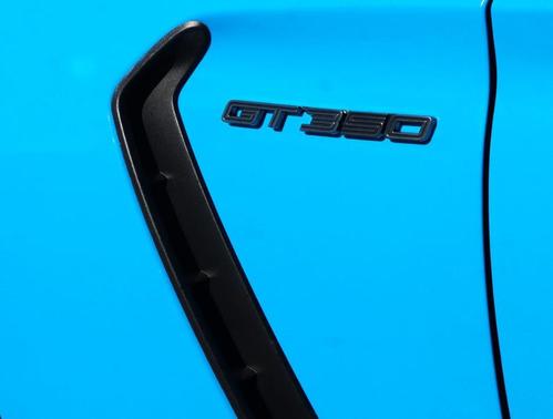 2017 Ford Shelby GT350 Base