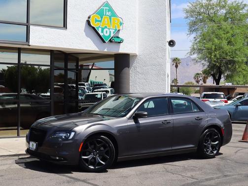 2022 Chrysler 300 S