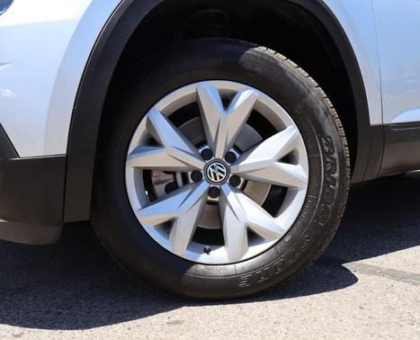 Reflex Silver Metallic 2019 Volkswagen Atlas 3.6L S
