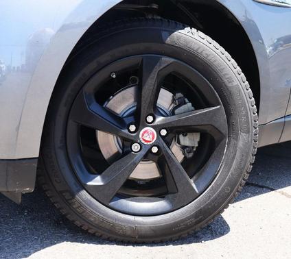 2018 Jaguar F-PACE 25t Premium
