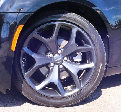 2023 Chrysler 300 S