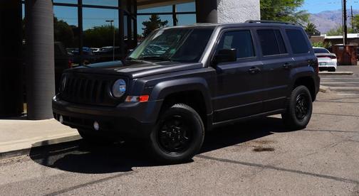 Granite Crystal Clearcoat Metallic 2017 Jeep Patriot Sport