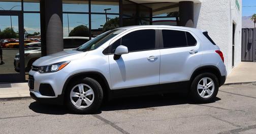 Silver Ice Metallic 2020 Chevrolet Trax LS