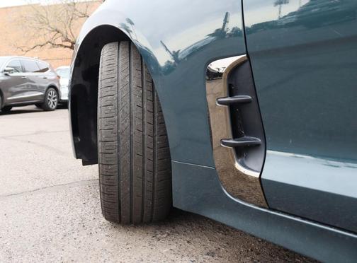 2022 Kia Stinger GT1