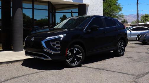 Labrador Black Pearl 2024 Mitsubishi Eclipse Cross SEL