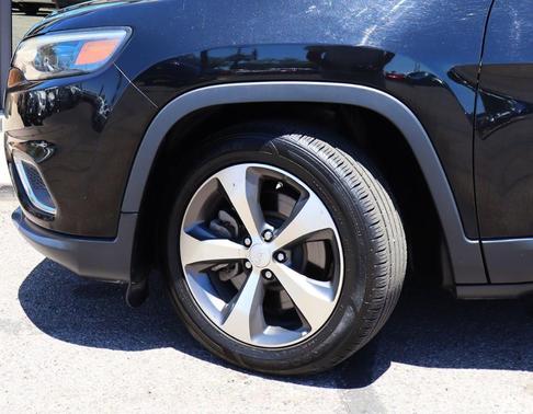 Diamond Black 2020 Jeep Cherokee Limited