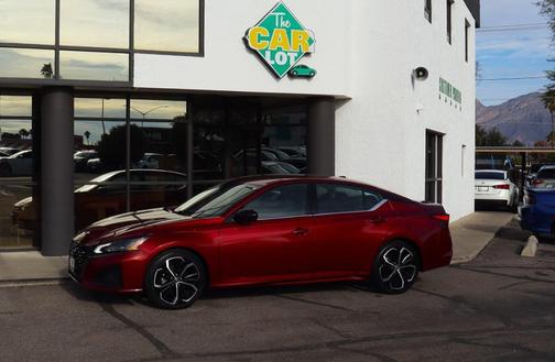 2023 Nissan Altima 2.5 SR