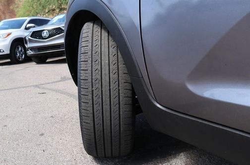 Mineral Silver 2011 Kia Sportage EX