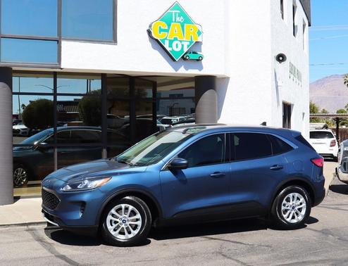 2020 Ford Escape SE