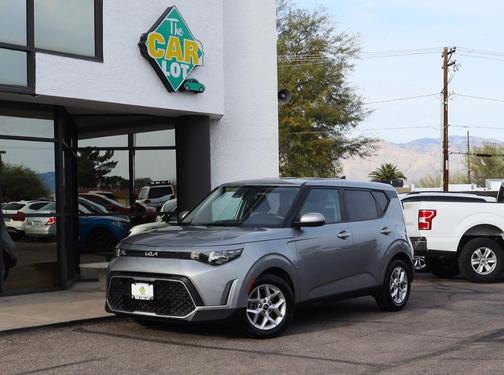 2024 Kia Soul LX