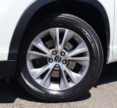 2016 Toyota Highlander LE Plus