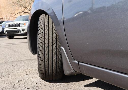 2020 Nissan Versa 1.6 SR